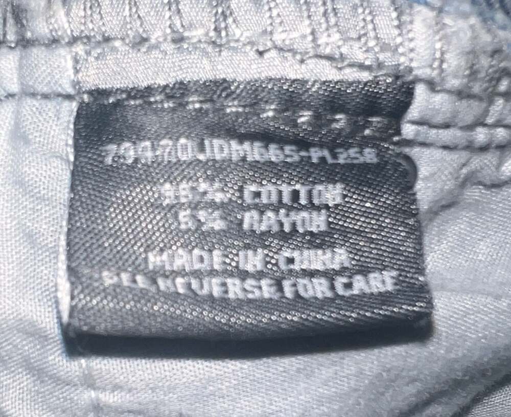 Cali 1850 Floral Embroidered Denim Jeans - Picture 2 of 9